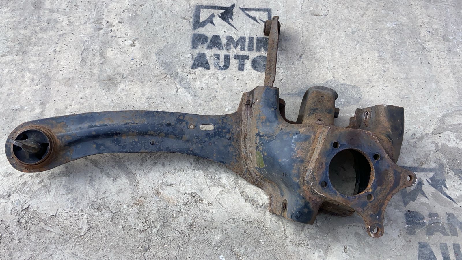 Кулак поворотный задний левый Ford Focus/2 2004-2011