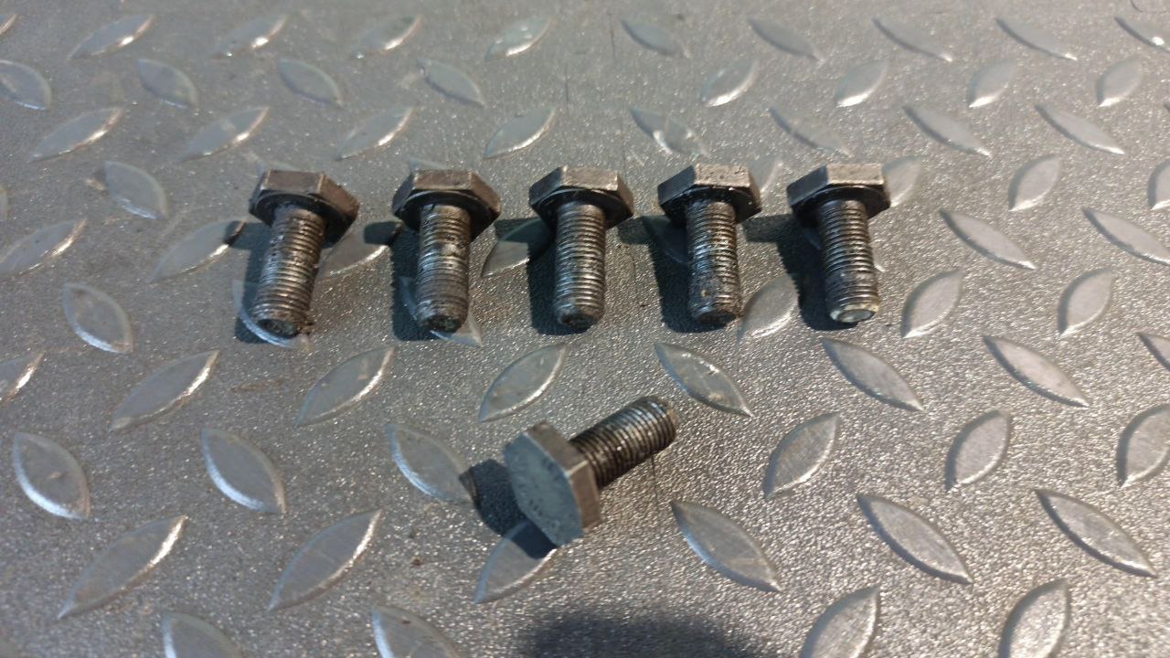 Болт маховика Opel Astra/H 2004-2014