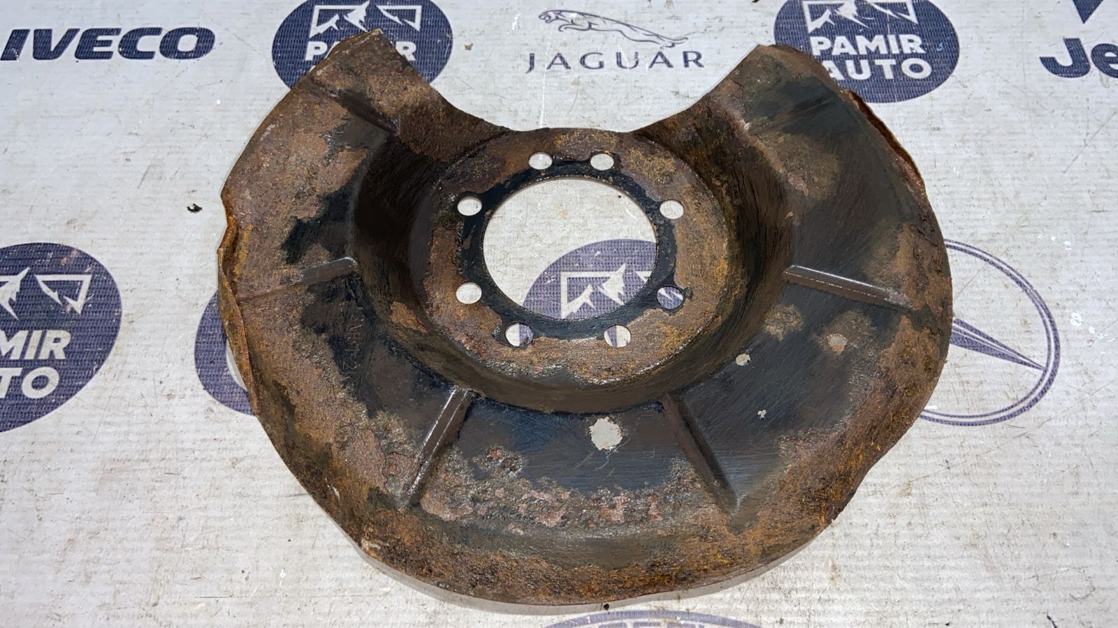 Щит тормозной (Пыльник) задний левый Ford Focus/2 2004-2011