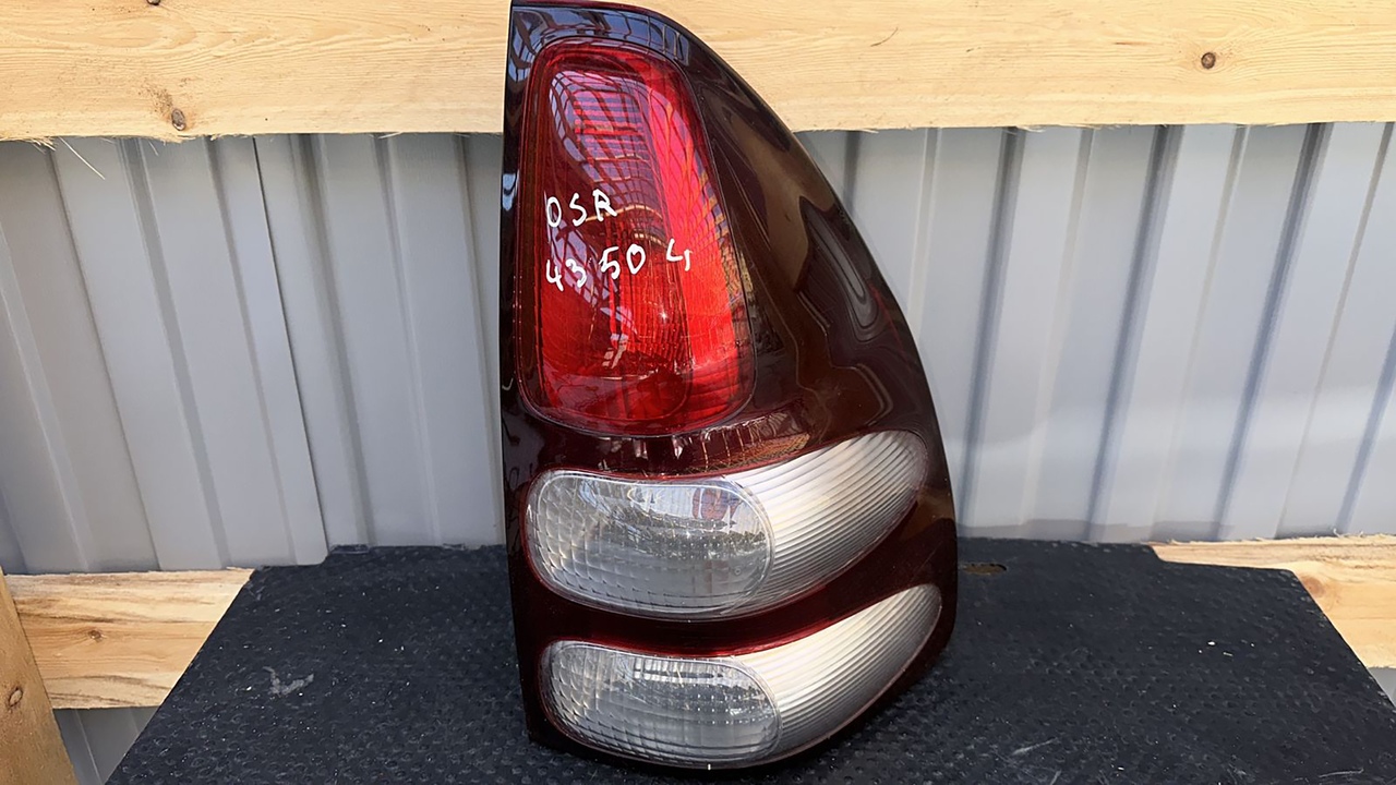 Фонарь задний правый Toyota Land Cruiser Prado/120 2002-2009