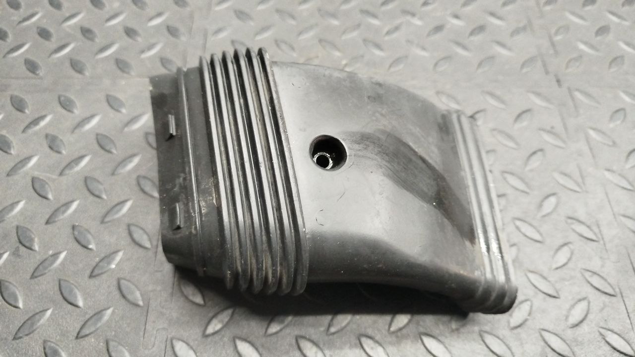 Патрубок воздушного фильтра Ford Focus/2 2004-2011