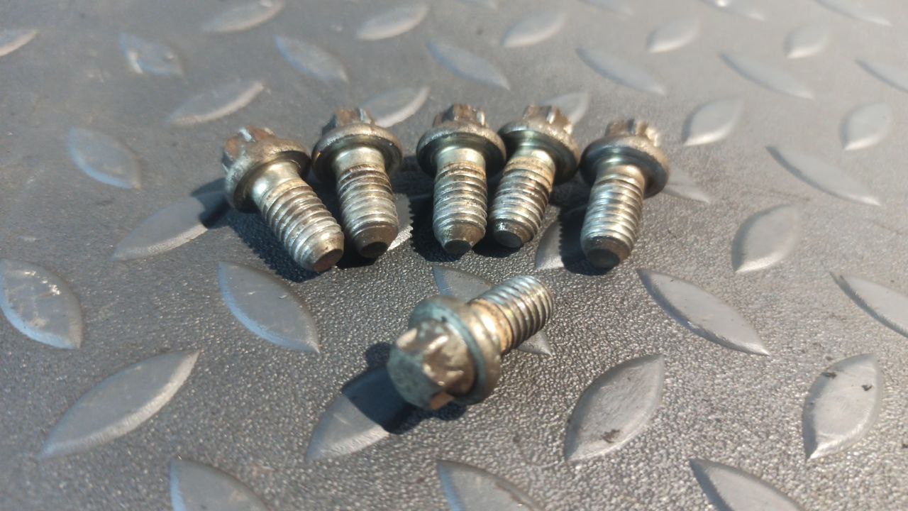 Болт корзины сцепления Opel Zafira/B 2005-2014