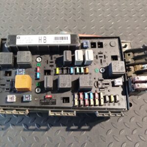 Блок предохранителей Opel Zafira/B 2005-2014