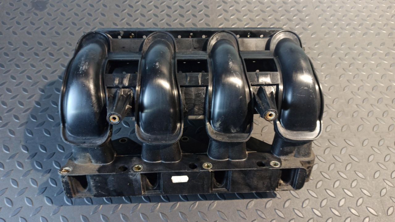 Коллектор впускной Mercedes Vito/W638 1996-2003