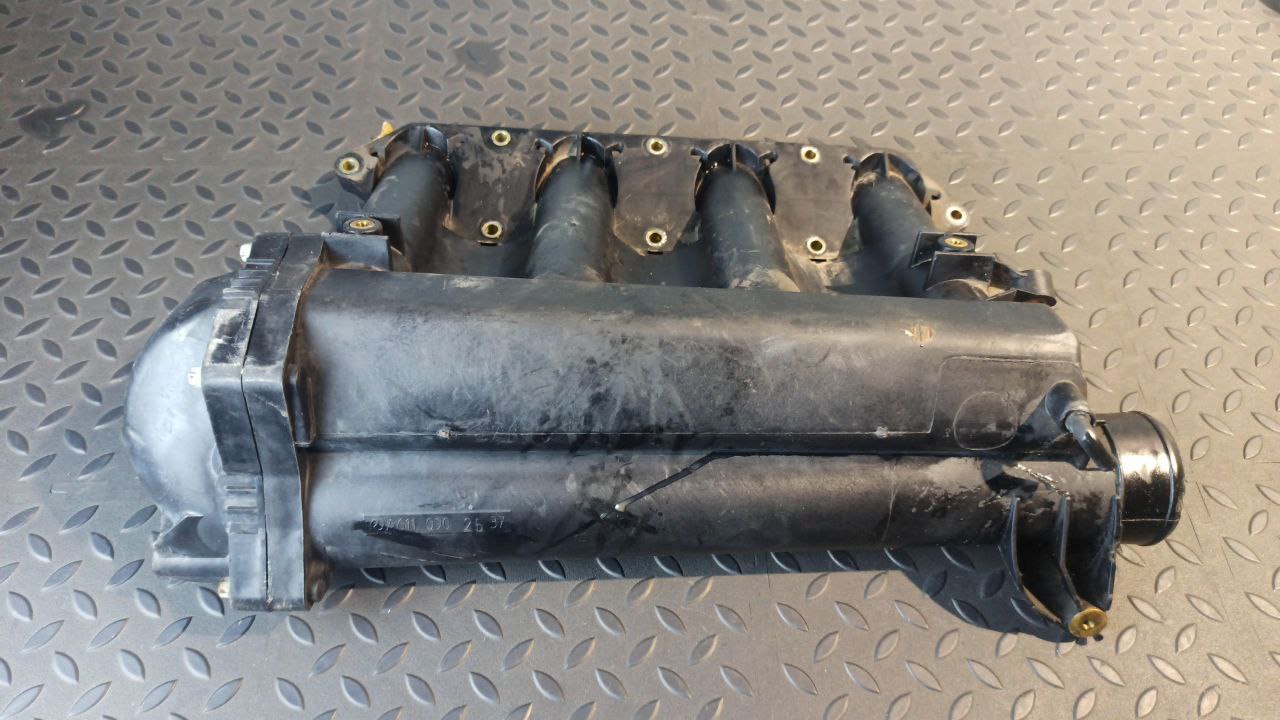 Коллектор впускной Mercedes Vito/W638 1996-2003