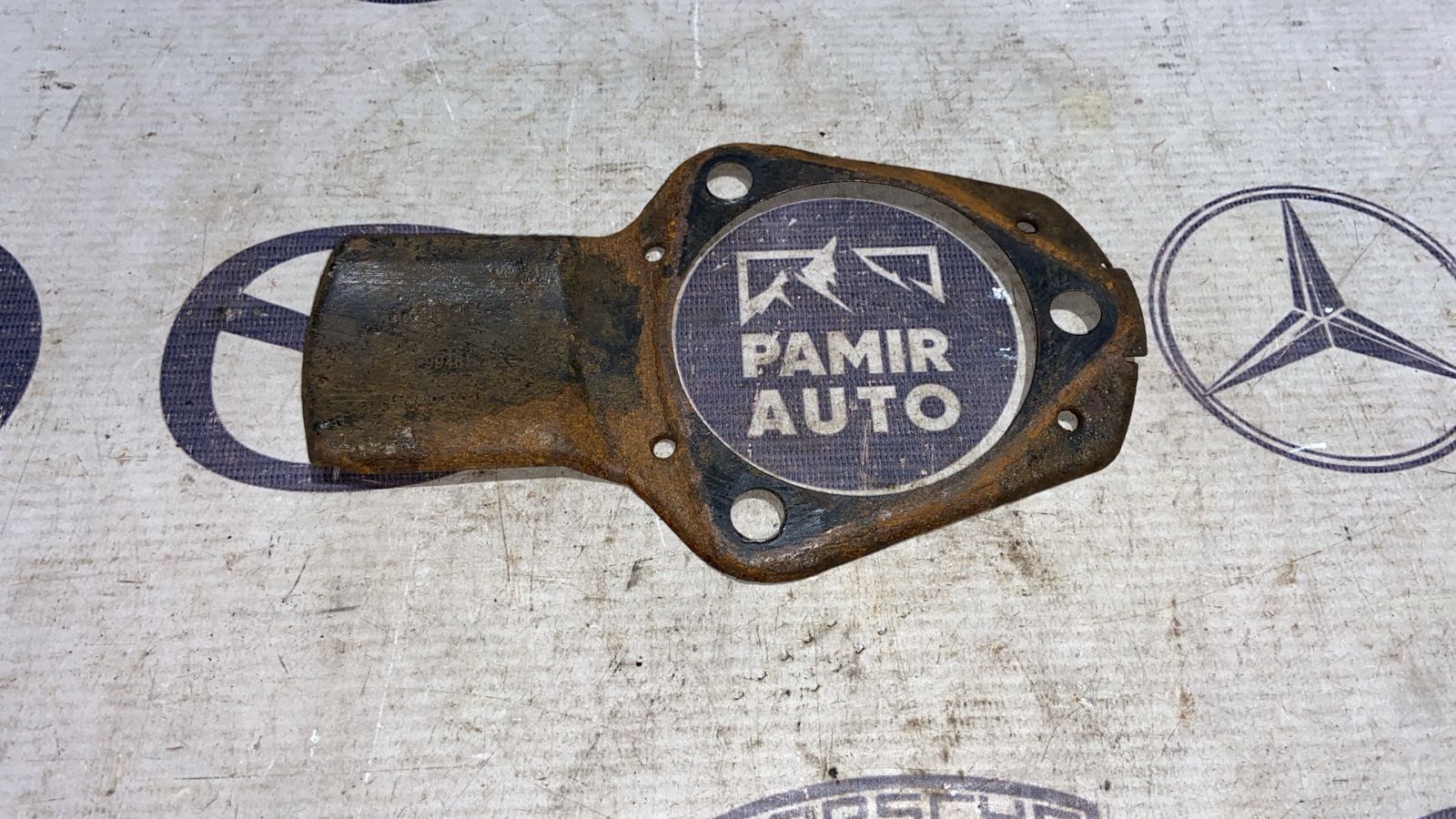 Щит тормозной (Пыльник) передний Opel Zafira/B 2005-2014