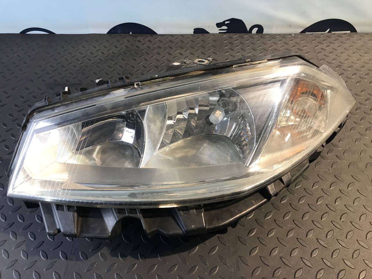 Фара левая Renault Megane/2 2002-2009
