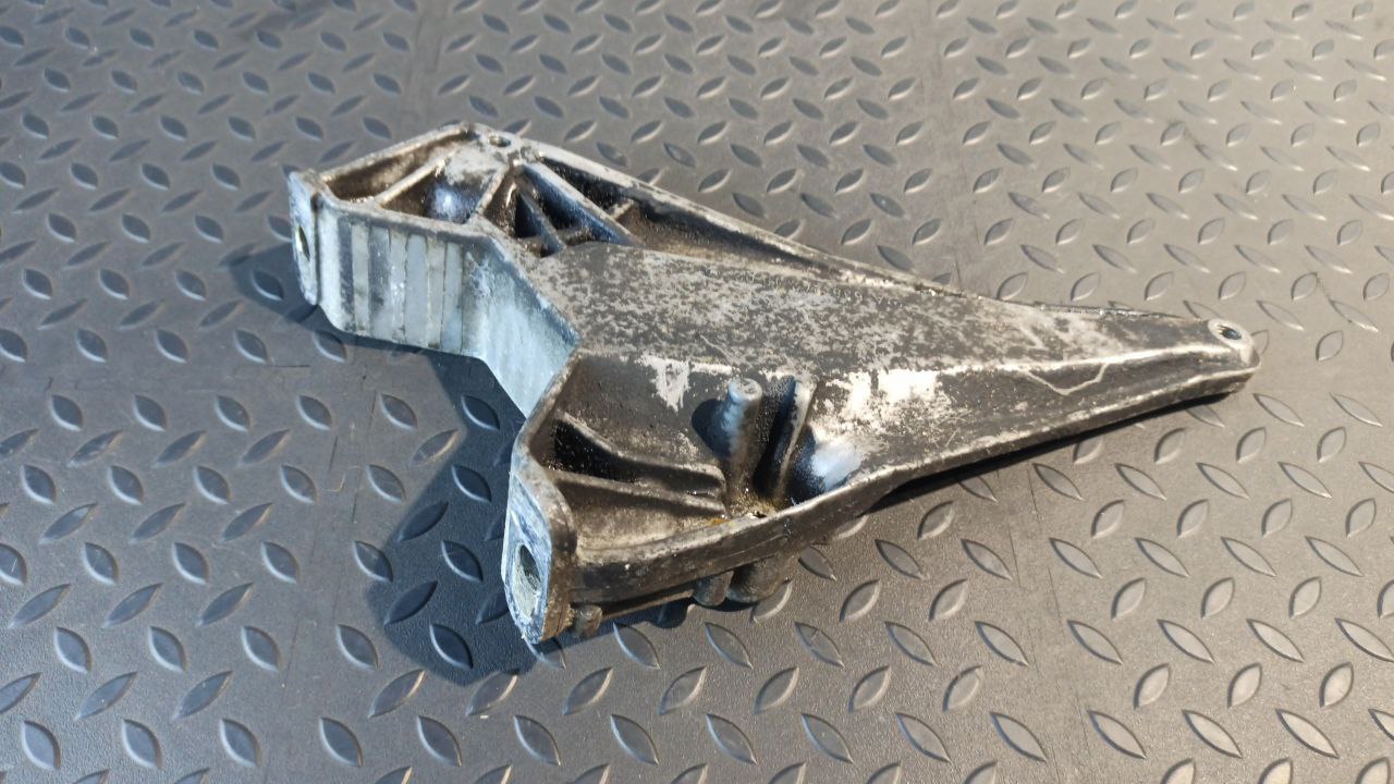 Кронштейн двигателя Mercedes Vito/W638 1996-2003