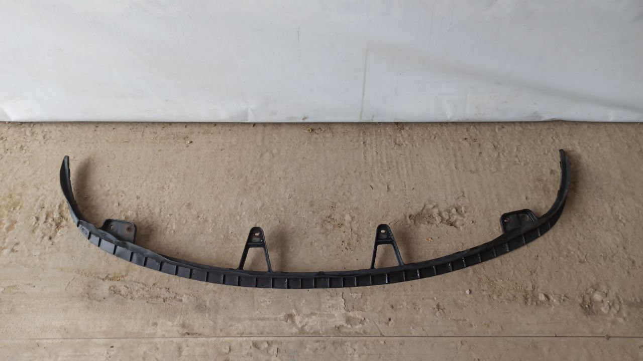 Кронштейн бампера передний Volkswagen Golf/5 2003-2009