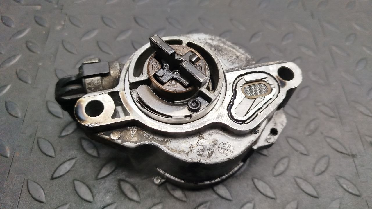 Насос вакуумный Ford Focus/2 2004-2011