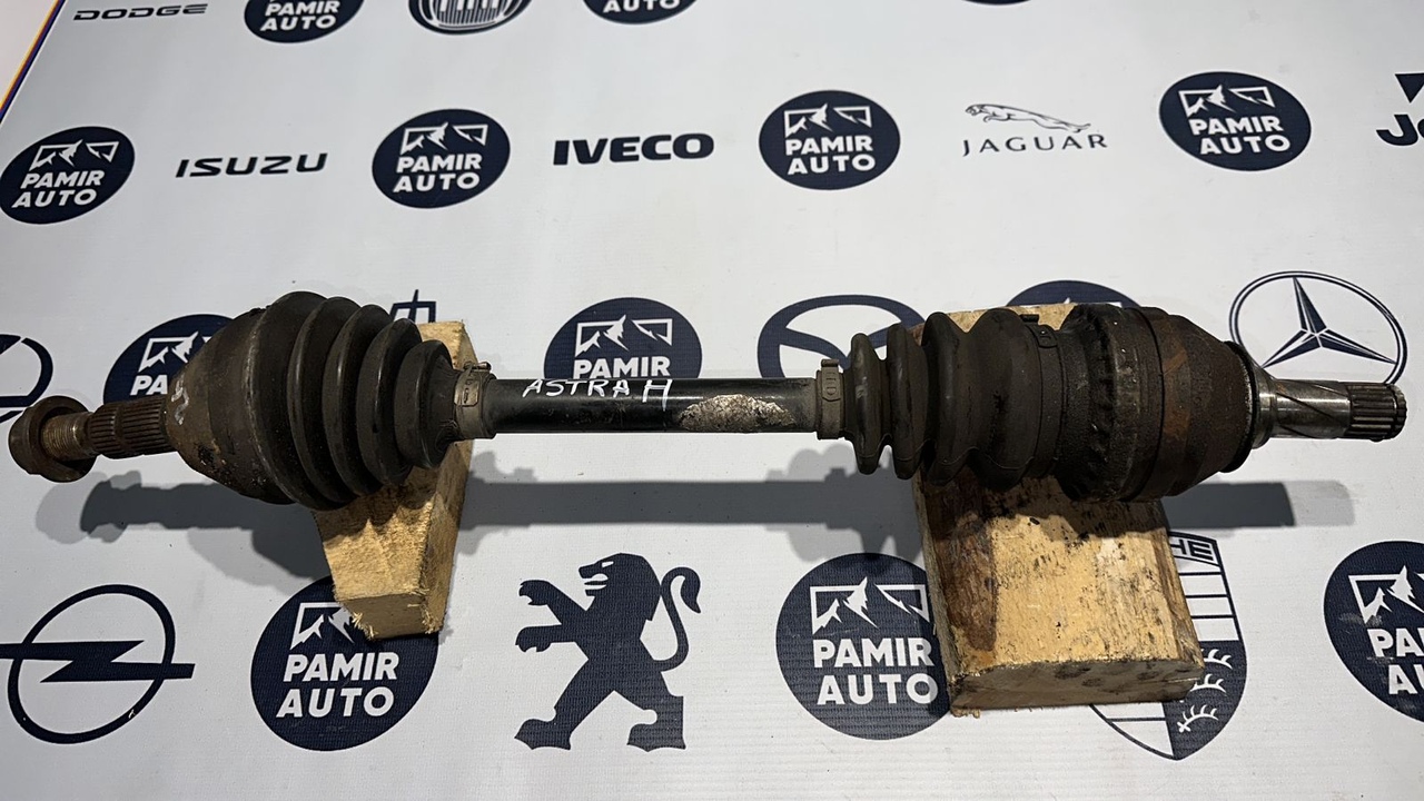 Полуось передняя левая Opel Astra/H 2004-2014