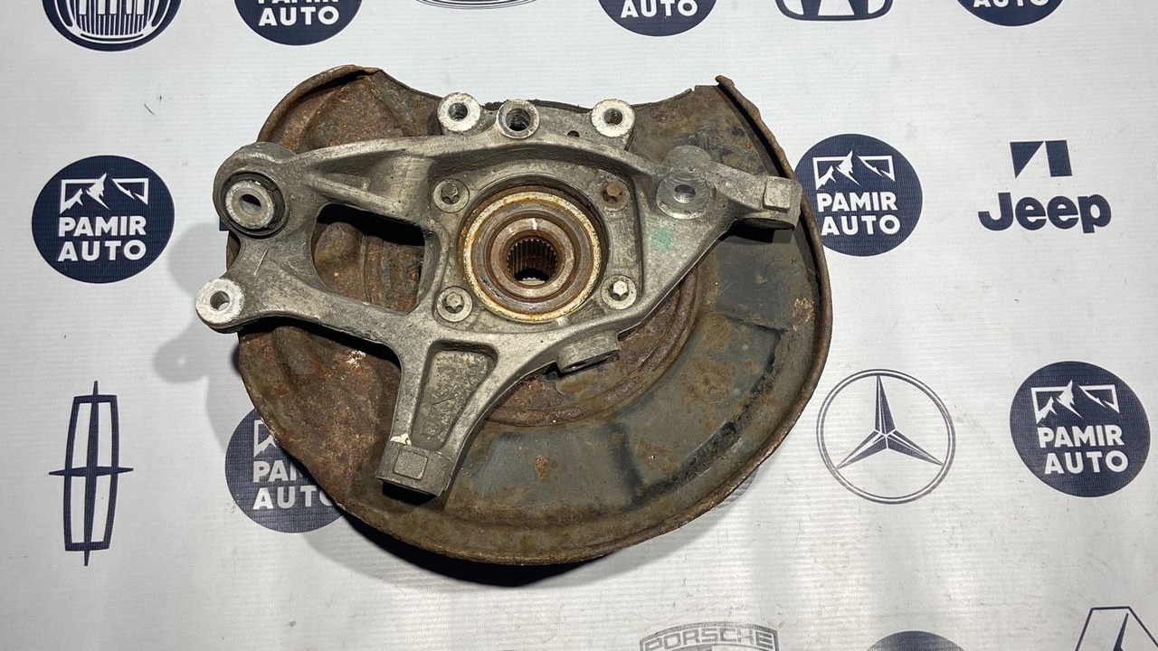 Кулак поворотный задний правый Mercedes E/W211 2002-2009