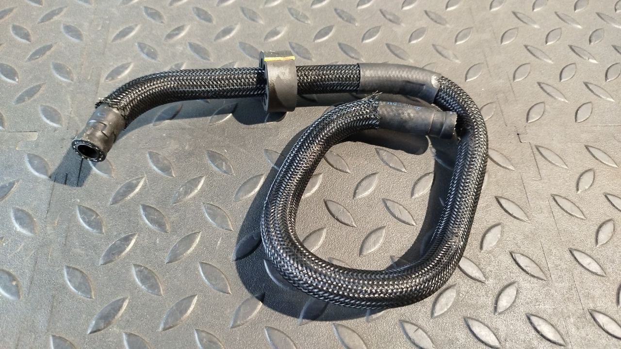 Шланг топливный Mercedes C/W203 2000-2008