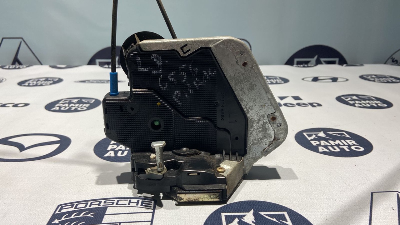 Замок двери задний левый Toyota Land Cruiser Prado/120 2002-2009