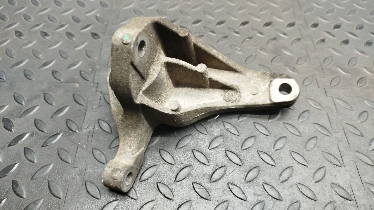 Кронштейн КПП Ford Focus/2 2004-2011