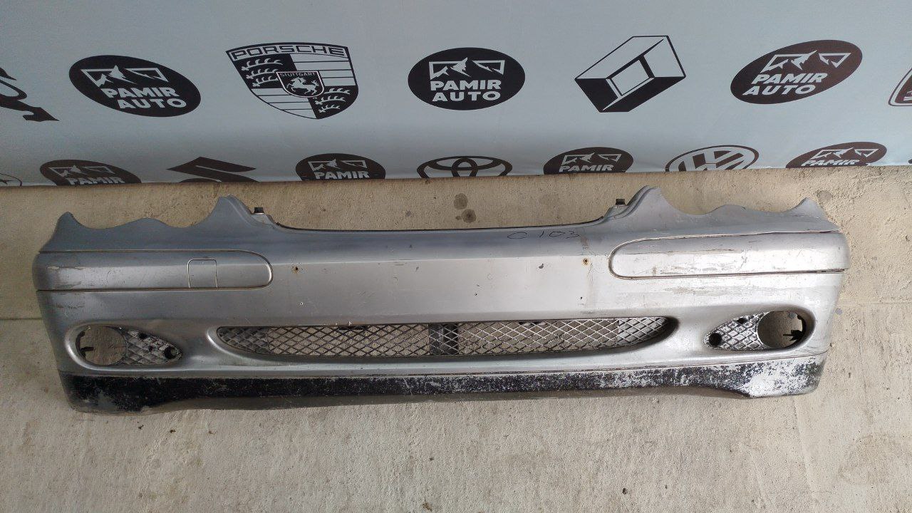 Бампер передний Mercedes C/W203 2000-2008