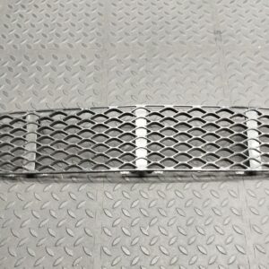 Решетка в бампер центральная Mercedes E/W211 2002-2009