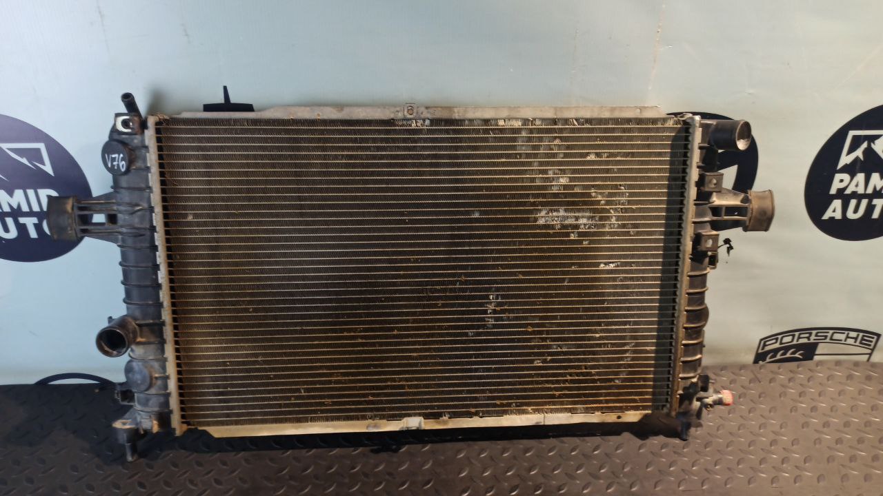 Радиатор ОЖ Opel Zafira/B 2005-2014