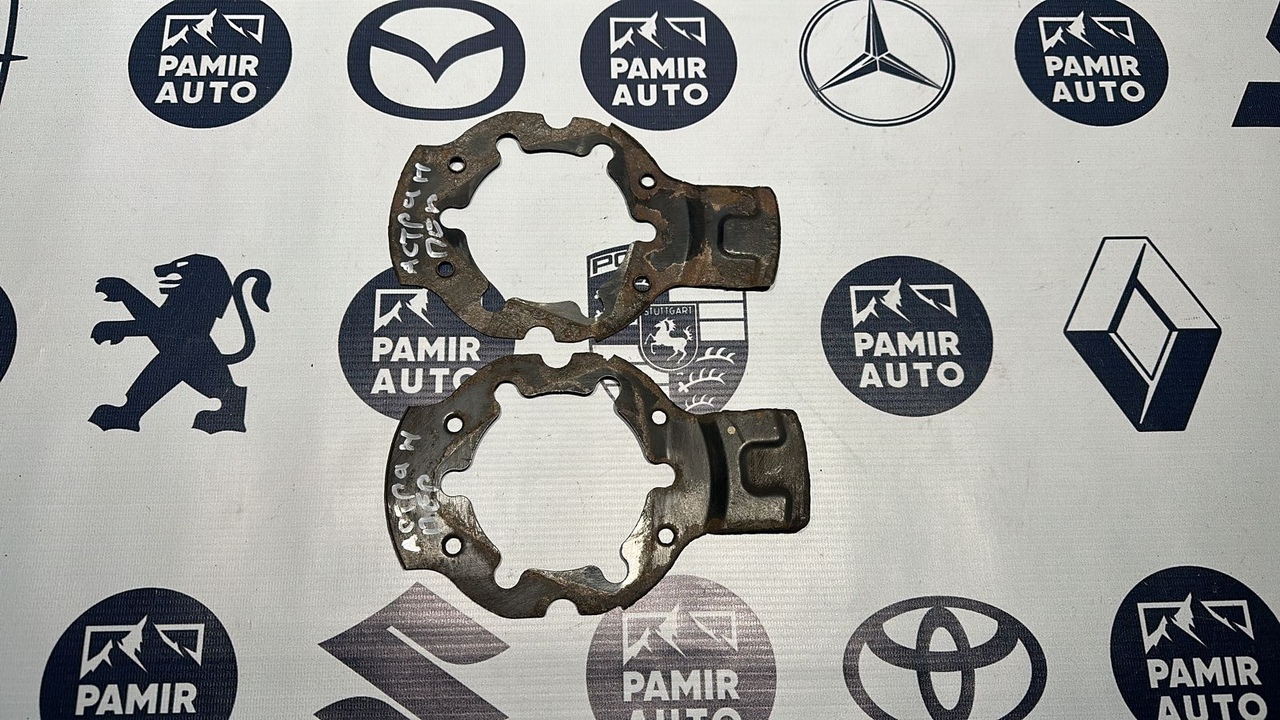 Щит тормозной (Пыльник) Opel Astra/H 2004-2014