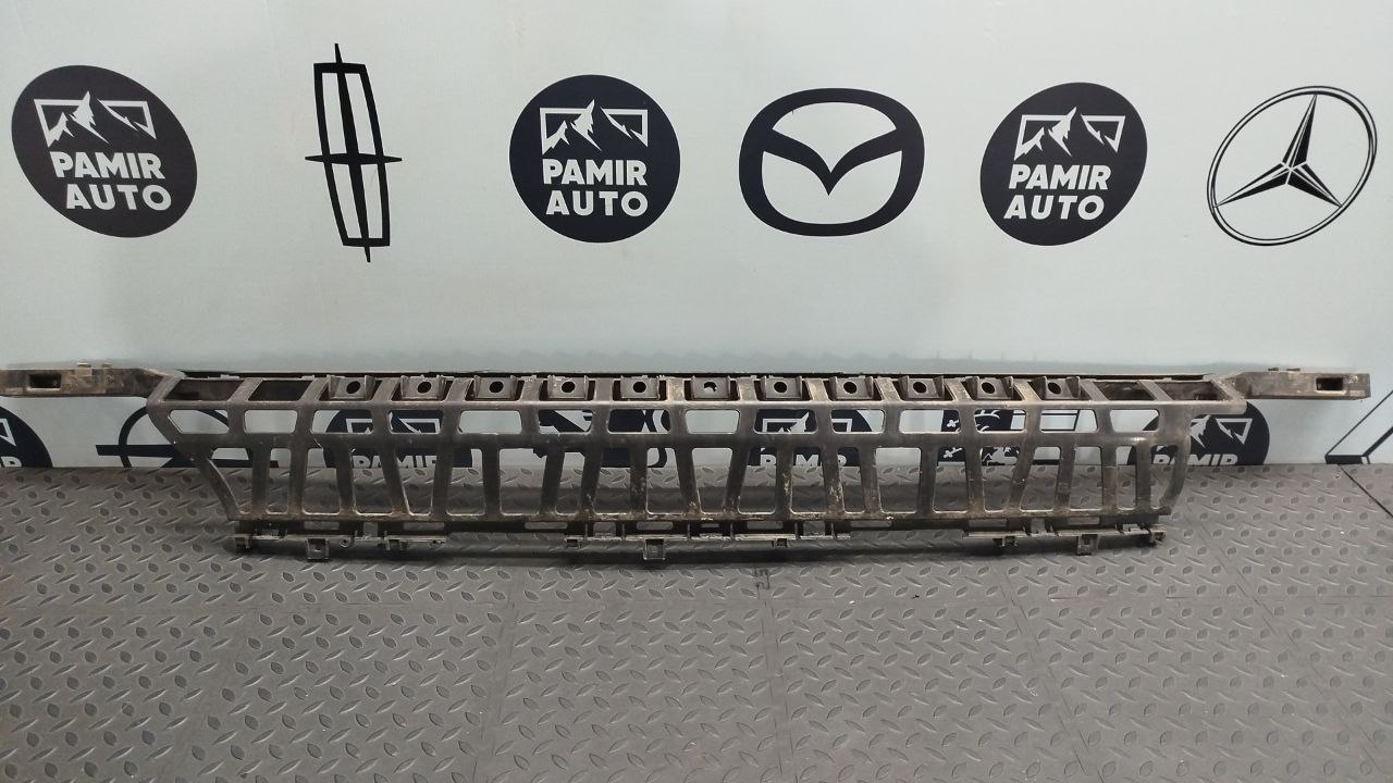 Кронштейн бампера задний Mercedes E/W211 2002-2009