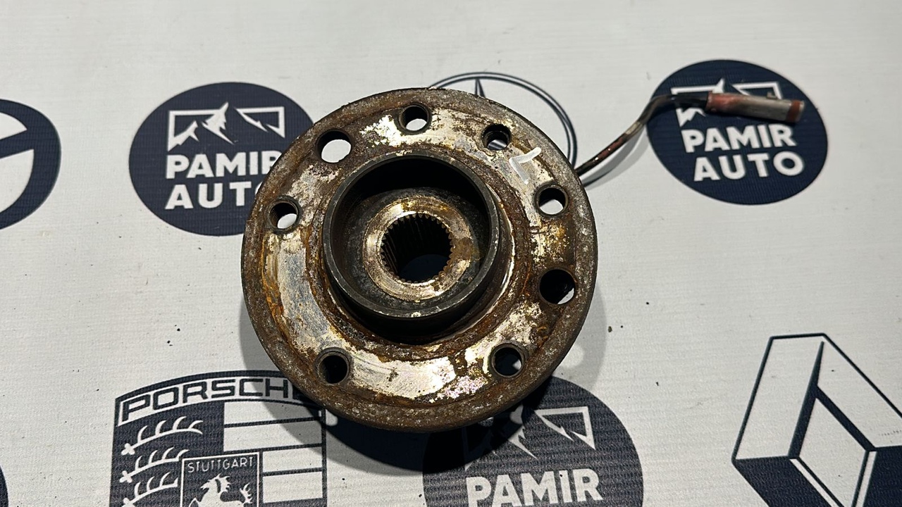 Ступица передняя Opel Astra/H 2004-2014