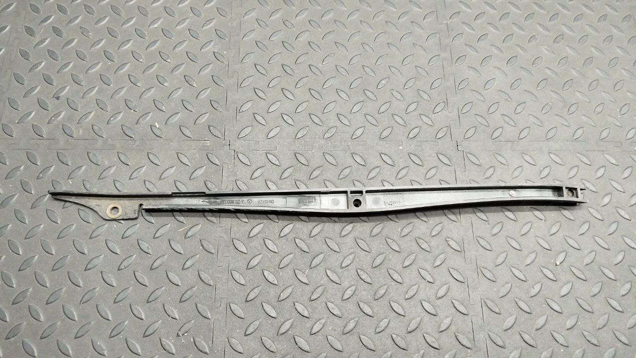 Кронштейн бампера задний левый Mercedes E/W211 2002-2009