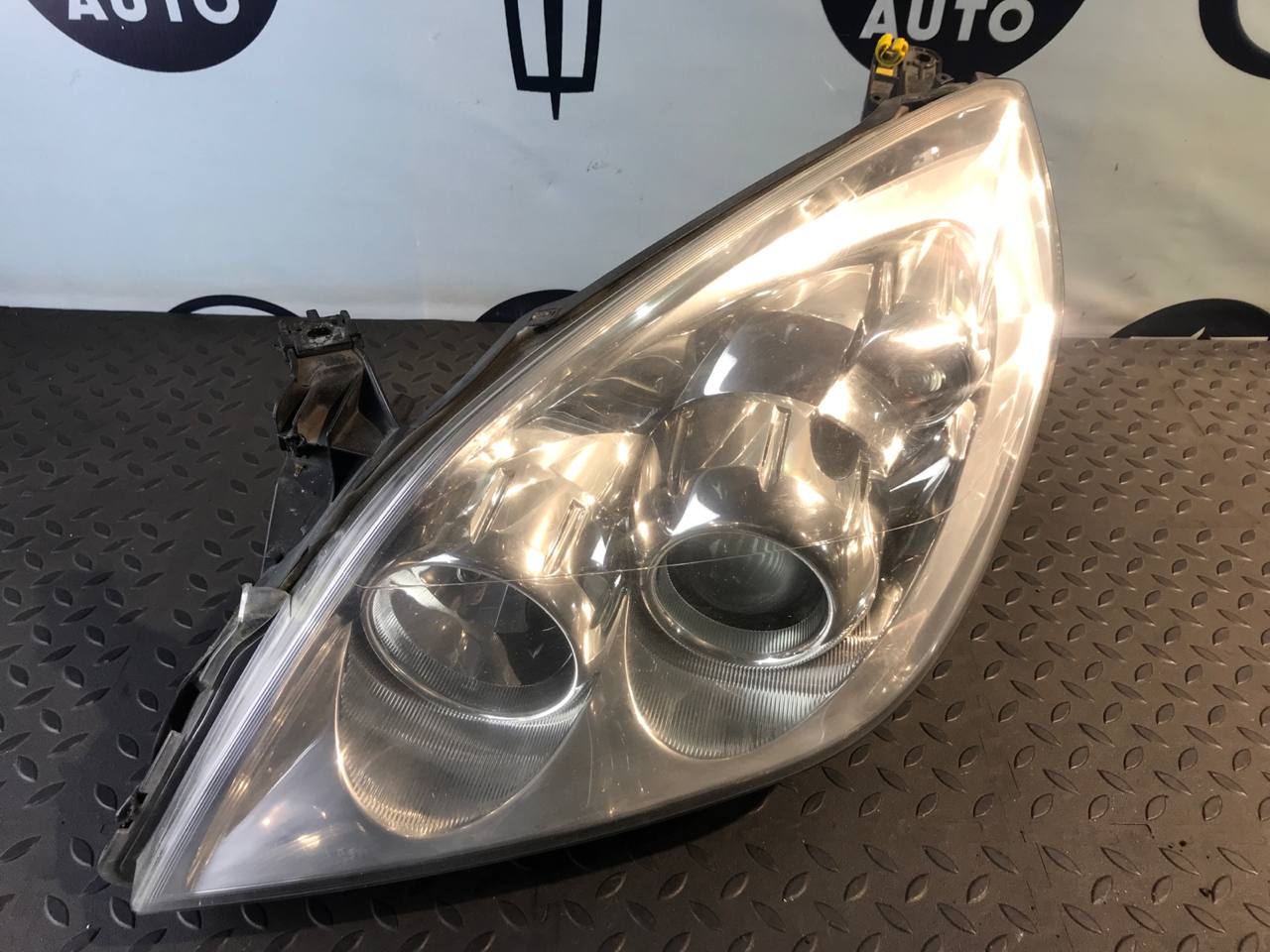 Фара левая Opel Vectra/C 2002-2008