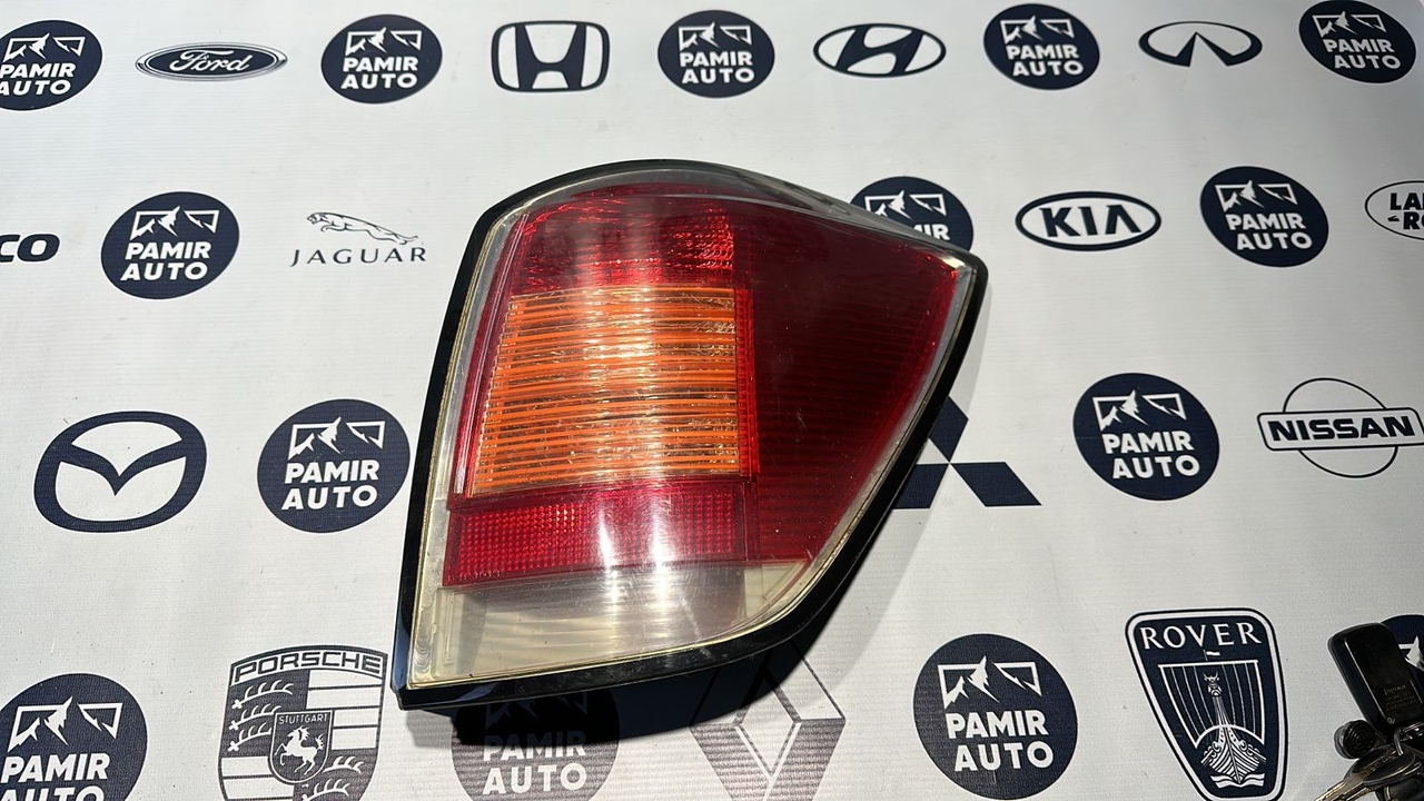 Фонарь задний правый Opel Astra/H 2004-2014