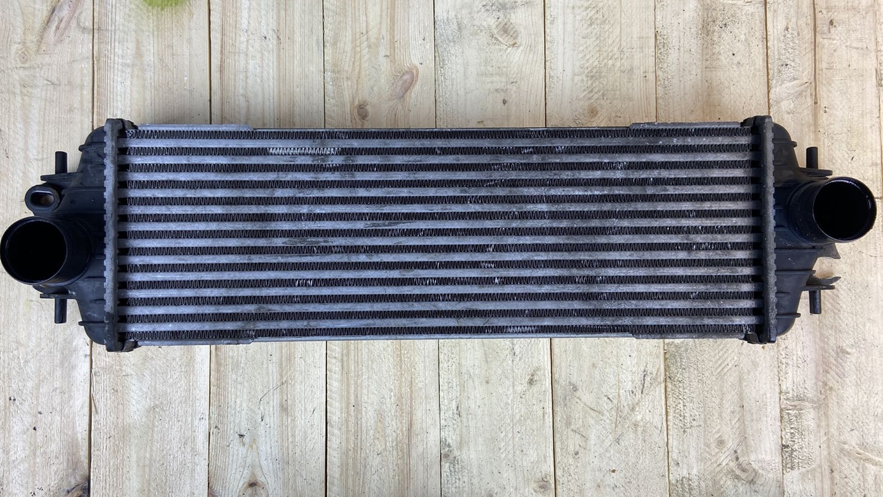 Интеркулер Opel Vivaro/A 2001-2014