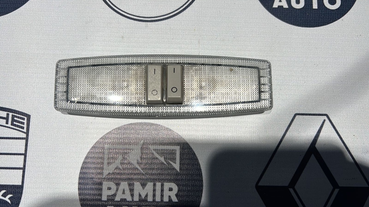 Плафон салонный Opel Astra/H 2004-2014