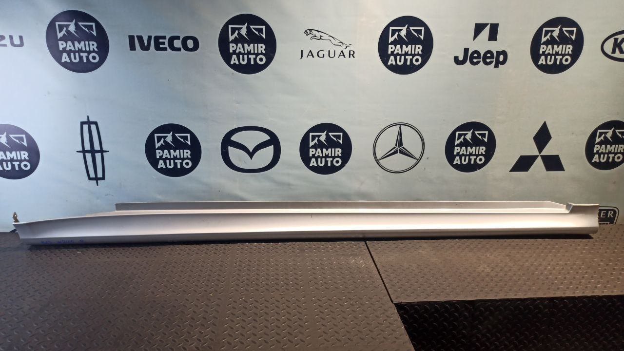 Накладка порога правая Mercedes B/W245 2005-2011