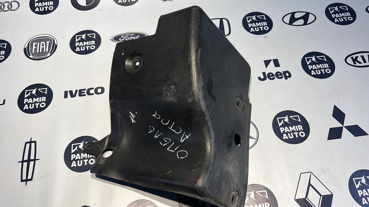 Защита двигателя правая Opel Astra/H 2004-2014