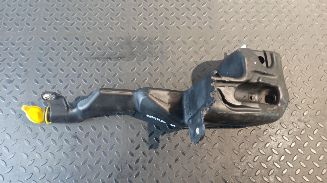 Бачок омывателя Opel Astra/H 2004-2014