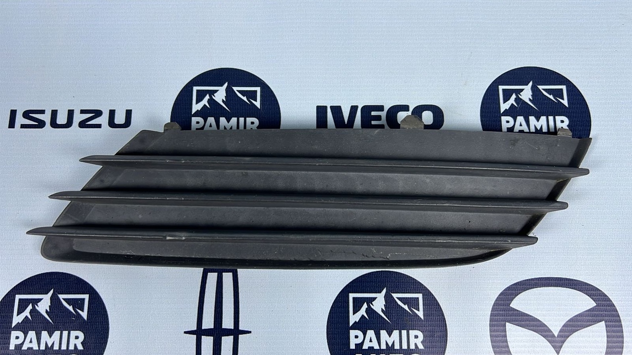 Решетка в бампер левая Opel Astra/H 2004-2014