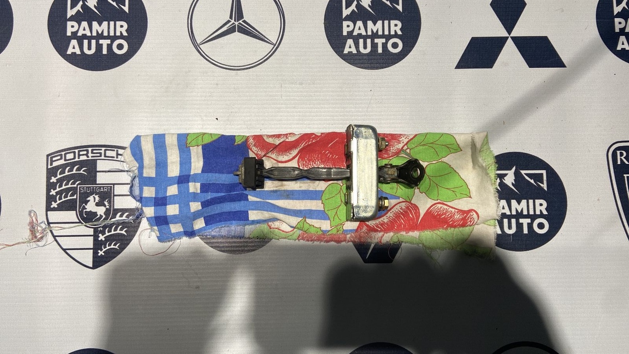 Ограничитель двери задний Toyota Land Cruiser Prado/120 2002-2009