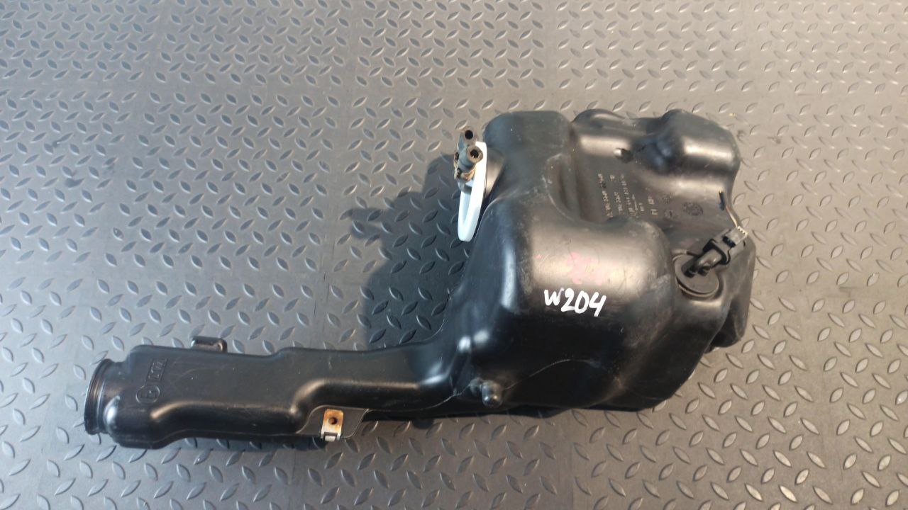 Бачок омывателя Mercedes C/W204 2006-2015