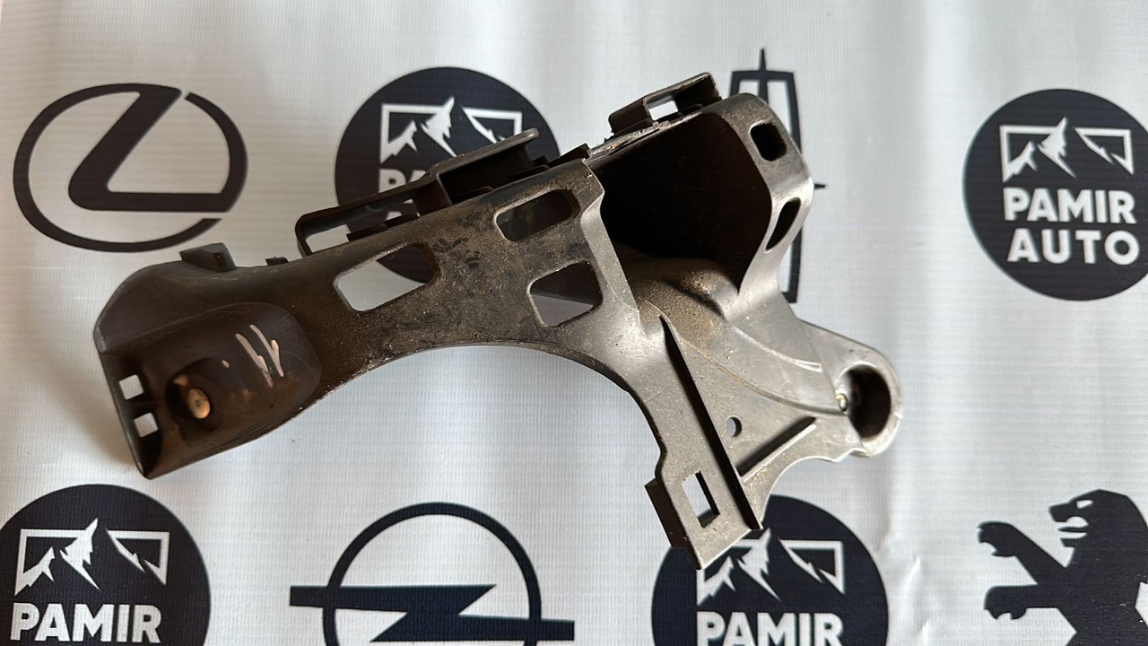 Кронштейн бампера задний левый Opel Astra/H 2004-2014