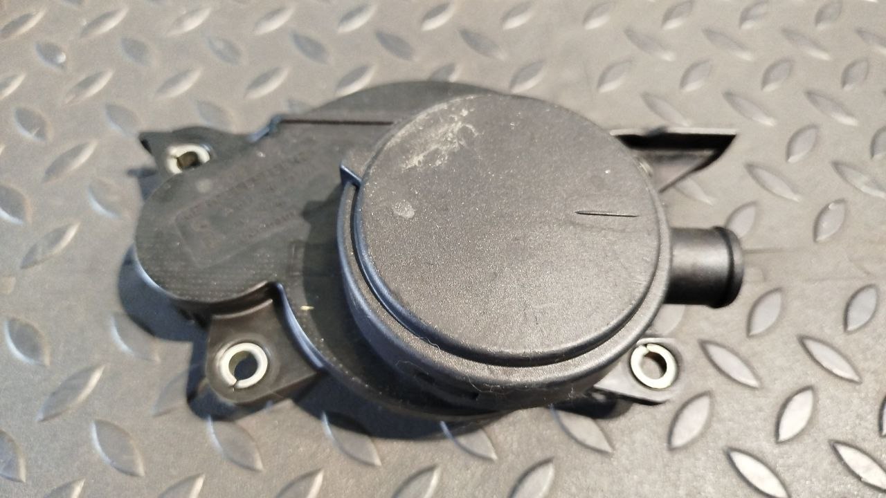 Клапан вентиляции картерных газов Mercedes C/W203 2000-2008