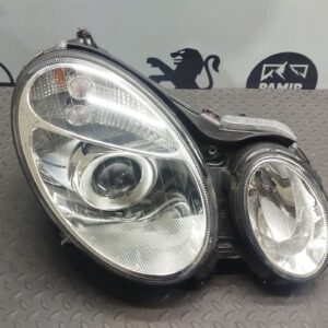 Фара правая Mercedes E/W211 2002-2009