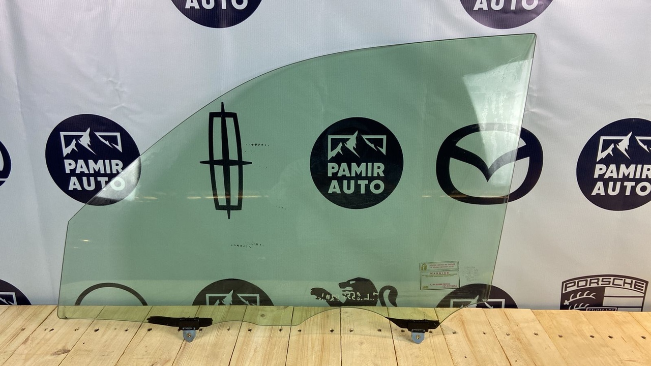 Стекло двери переднее левое Toyota Land Cruiser Prado/120 2002-2009