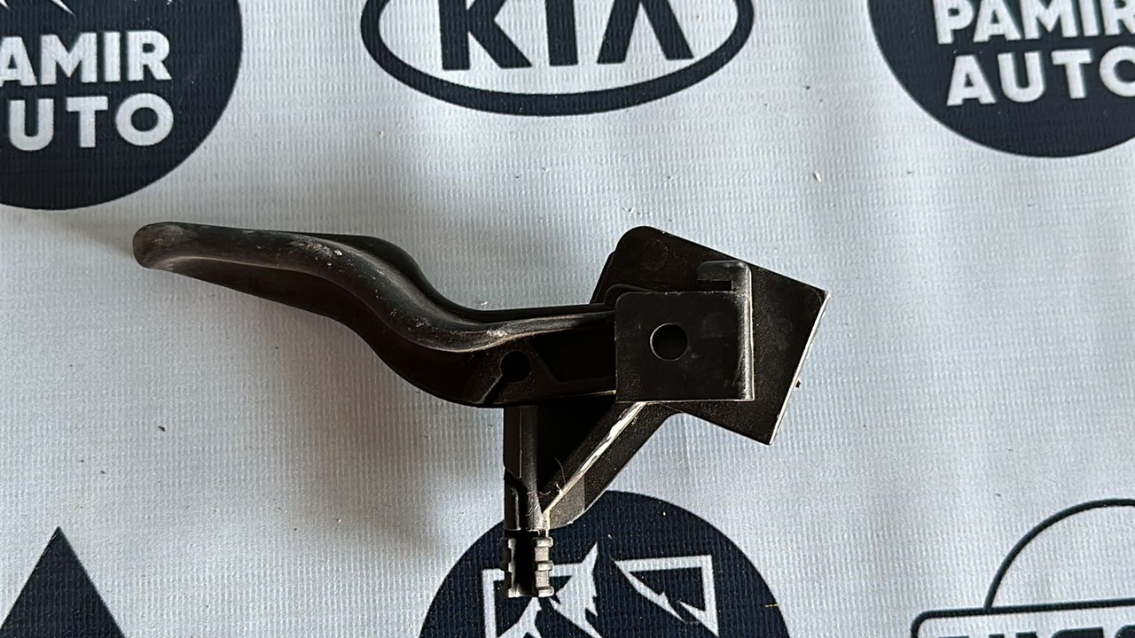 Ручка открывания капота Opel Astra/H 2004-2014