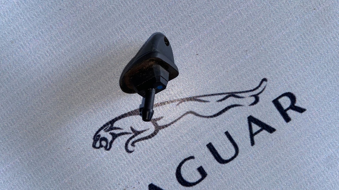 Форсунка омывателя задняя Opel Astra/H 2004-2014