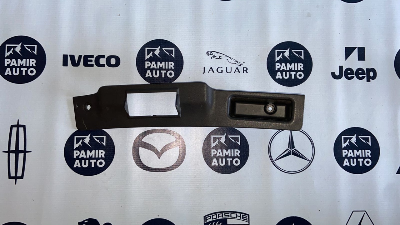 Обшивка двери багажника Opel Astra/H 2004-2014