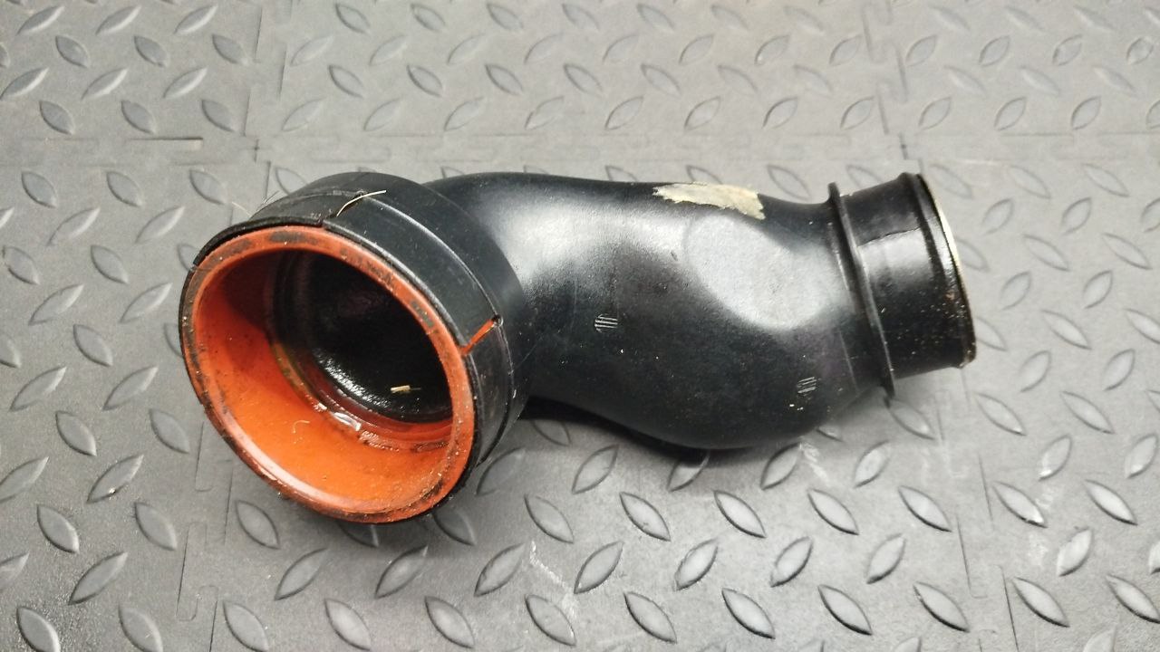 Патрубок интеркулера Mercedes C/W203 2000-2008