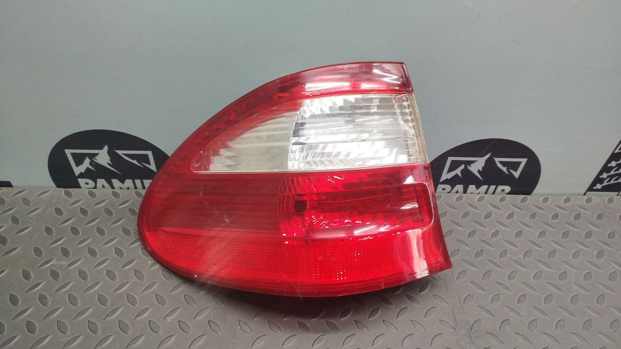 Фонарь задний наружный левый Mercedes E/W211 2002-2009