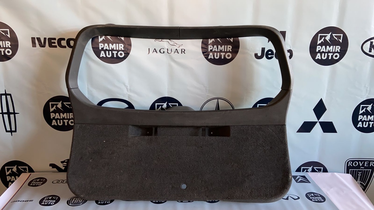 Обшивка двери багажника Opel Astra/H 2004-2014