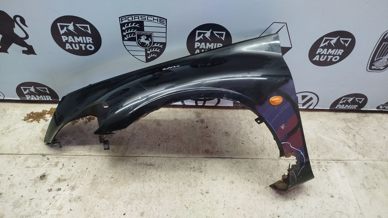 Крыло переднее левое Chrysler PT Cruiser 2000-2010
