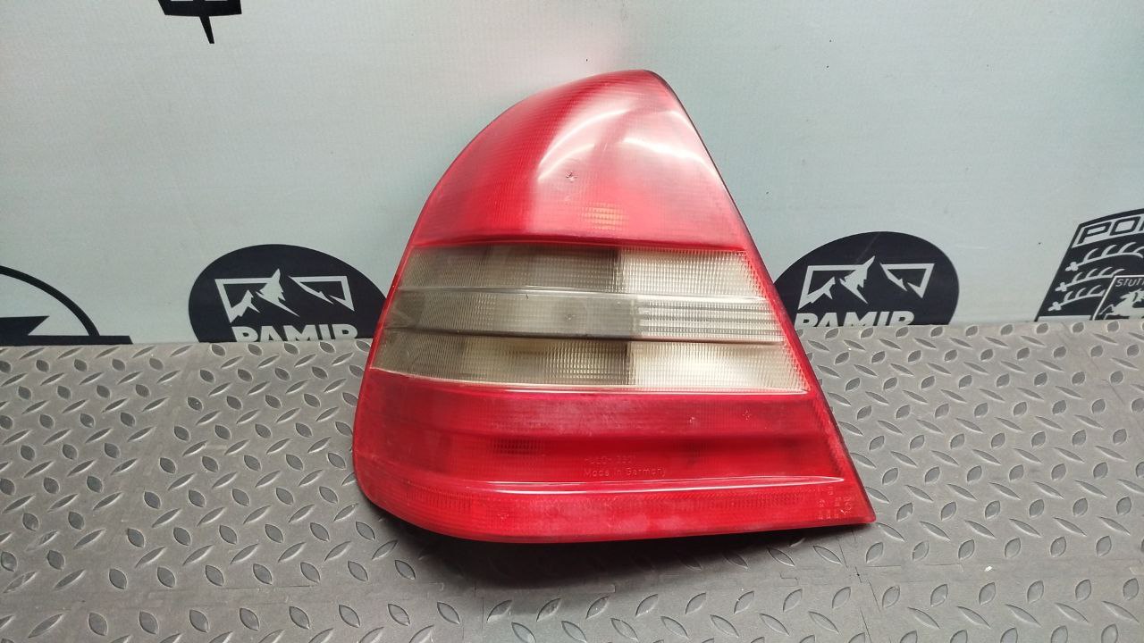 Фонарь задний левый Mercedes C/W202 1993-2001