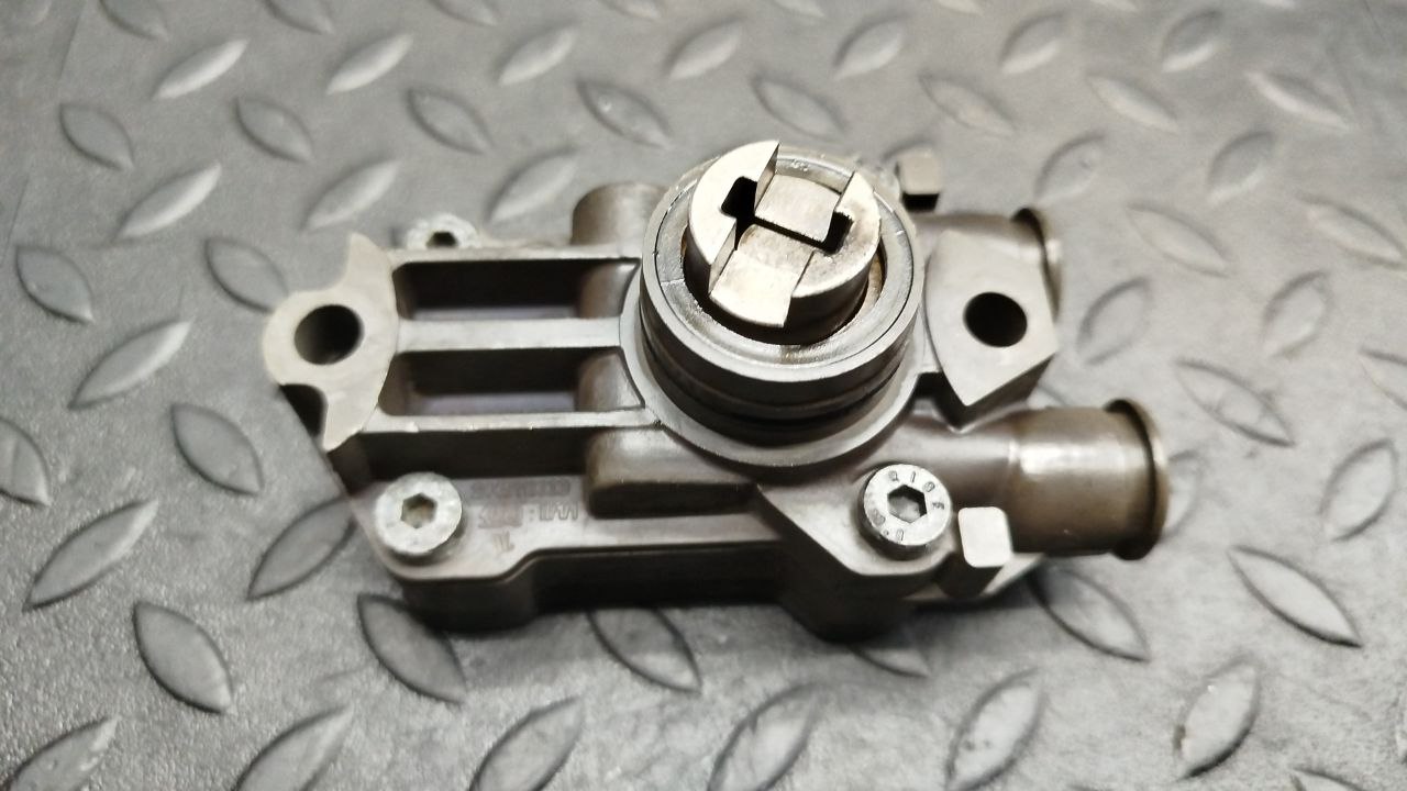 Насос подкачки Mercedes C/W202 1993-2001