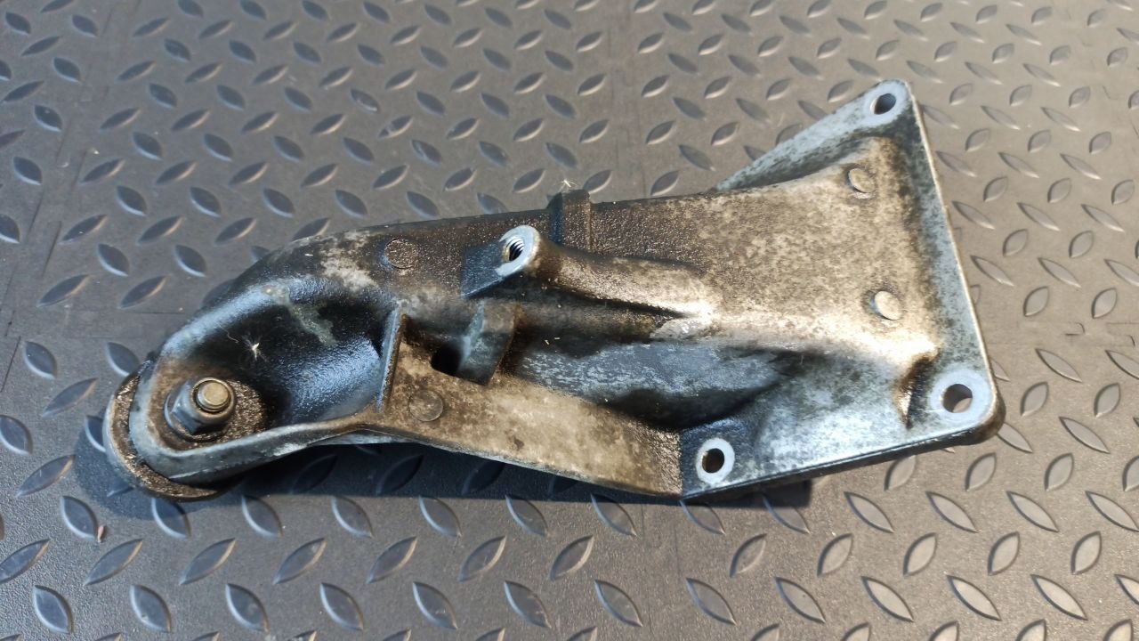 Кронштейн двигателя BMW 3/E46 1998-2007